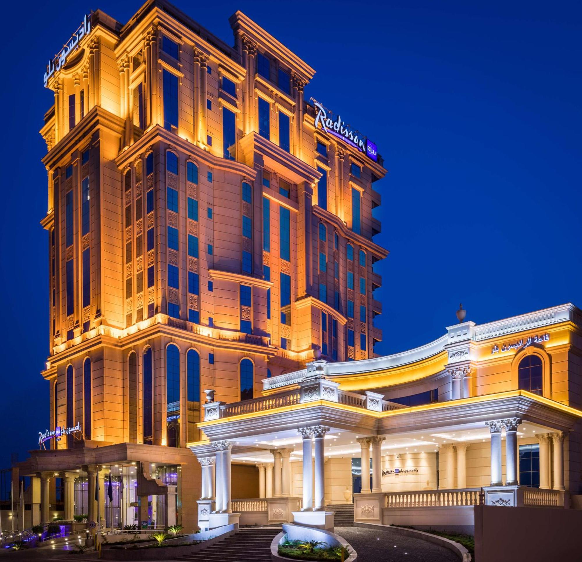 Radisson Blu Plaza Jeddah Hotel Exterior photo