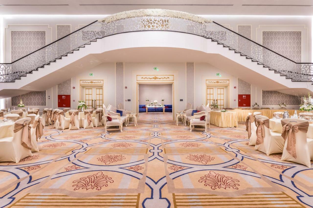 Radisson Blu Plaza Jeddah Hotel Exterior photo