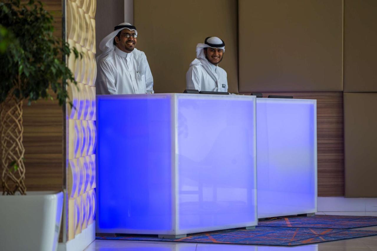 Radisson Blu Plaza Jeddah Hotel Exterior photo