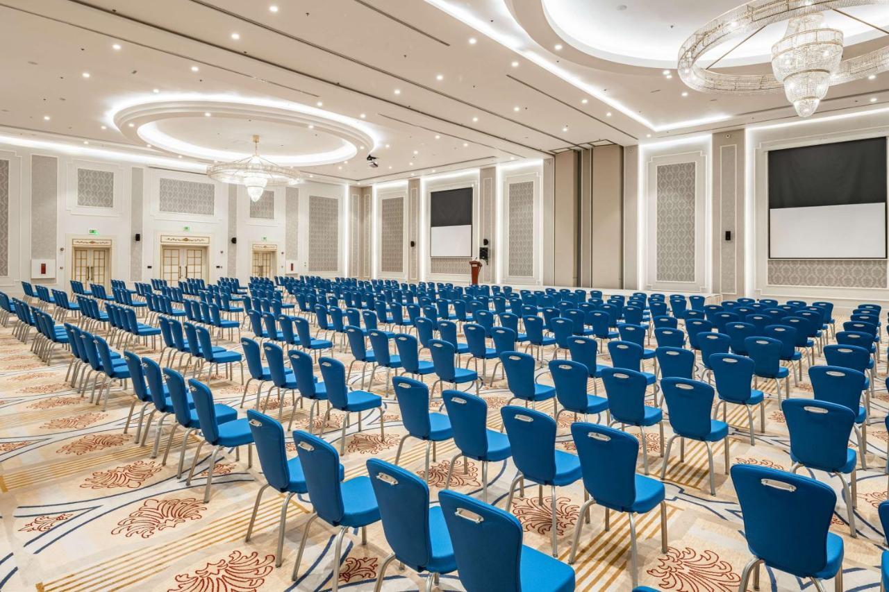 Radisson Blu Plaza Jeddah Hotel Exterior photo